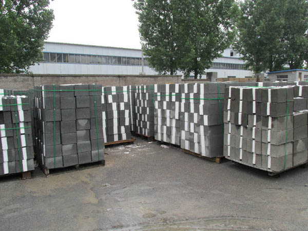 自保溫砌塊機具準備及作業(yè)條件 自保溫砌塊機具準備及作業(yè)條件